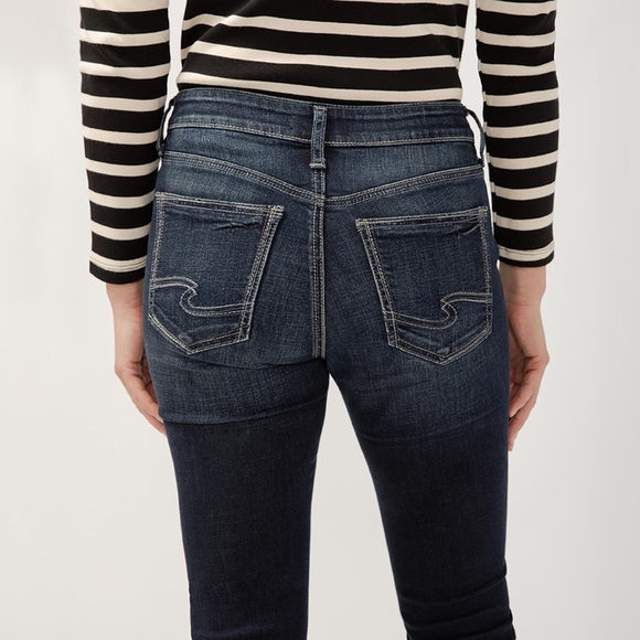 Ladies Silver Jeans Co, Midrise Suki Skinny Jeans. Size 30 - Picture 4 of 12